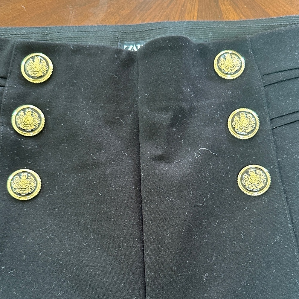 Zara Black High-Waisted Sailor Button Leggings - Picture 3 of 8